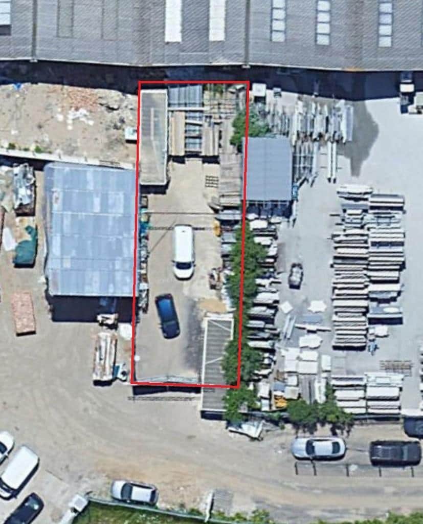 Back Yard C0, Swanscombe for sale Primary Photo- Image 1 of 1