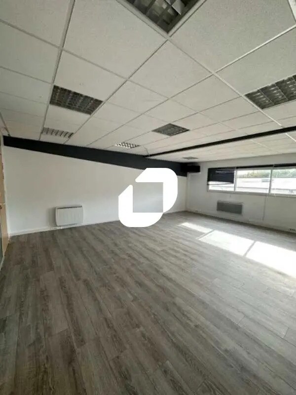 Location Bureaux 12 m² à 98 m² - Photo 1
