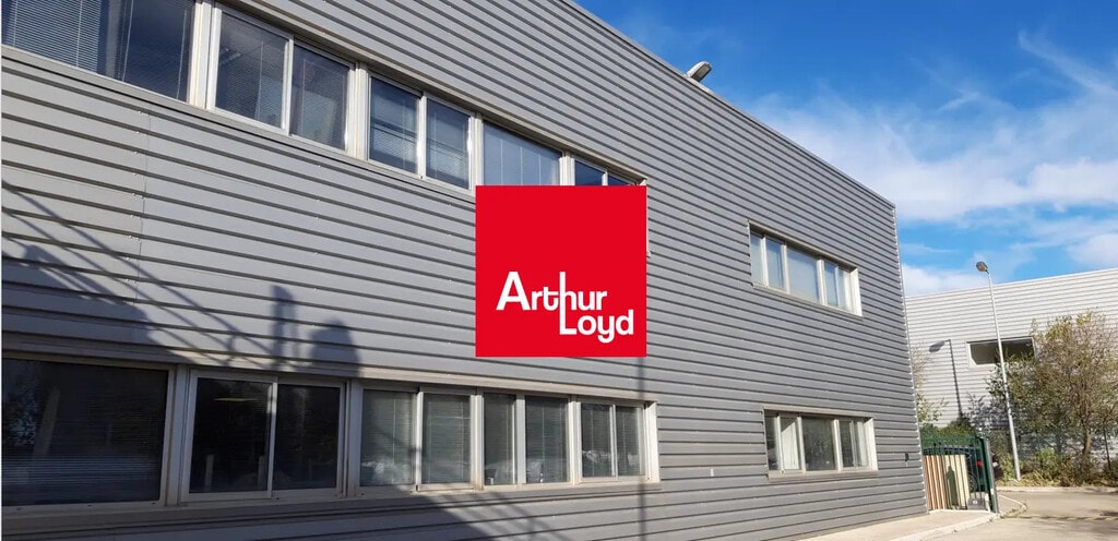 Location Bureaux 271 m² - Photo 1