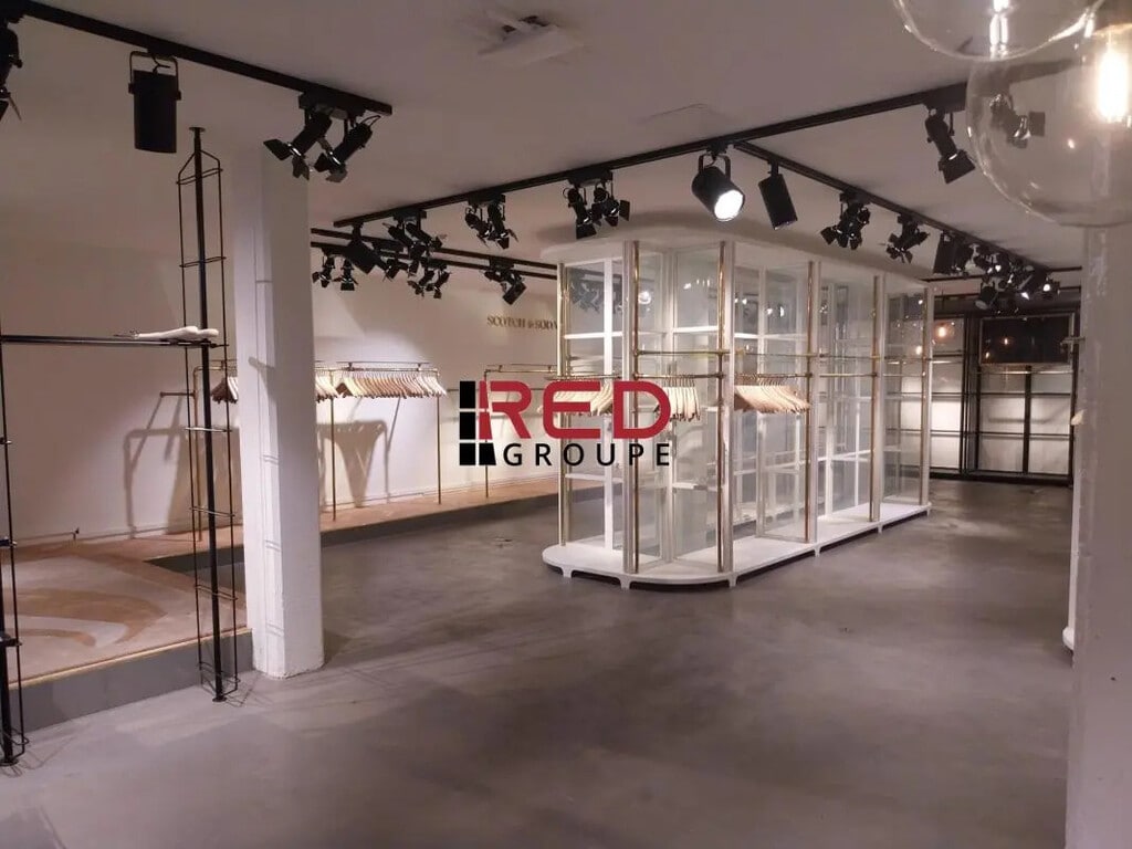 Vente Bureaux 163 m² - Photo 1