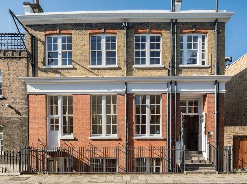 7-9 Woodbridge St, London for sale - Primary Photo - Image 1 of 1