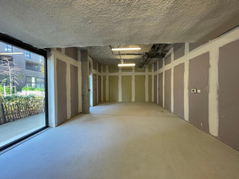 Industrial in Ivry-sur-Seine to rent - Interior Photo - Image 3 of 9