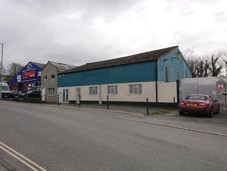 Westbridge Industrial Estate, Tavistock to rent - Primary Photo - Image 1 of 1
