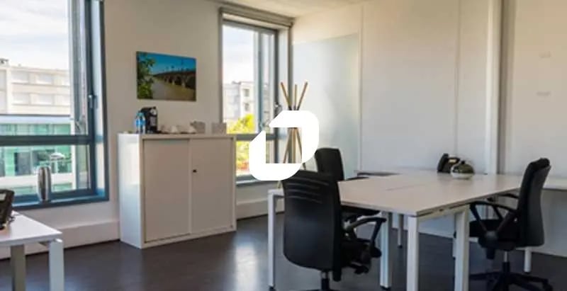 Office in Bordeaux to rent - Interior Photo - Image 1 of 6