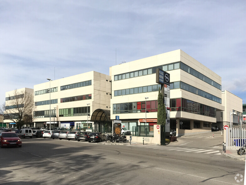 Avenida Industria, 6 - 8, Alcobendas, Madrid for rent - Building Photo - Image 2 of 2