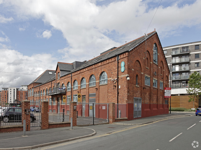 Chadwick St, Leeds for rent - Primary Photo - Image 1 of 3