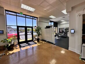 835 E San Carlos Ave, San Carlos, CA for rent Interior Photo- Image 1 of 8