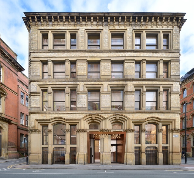 105-107 Princess St, Manchester to rent - Building Photo - Image 1 of 17