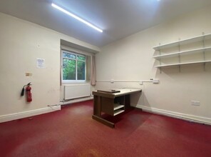 281-283 Barlow Moor Rd, Manchester for rent Interior Photo- Image 2 of 2