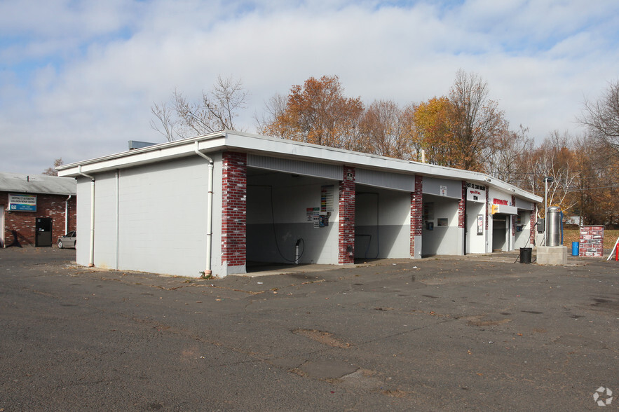 1110 East St, New Britain, CT for sale - Primary Photo - Image 1 of 1