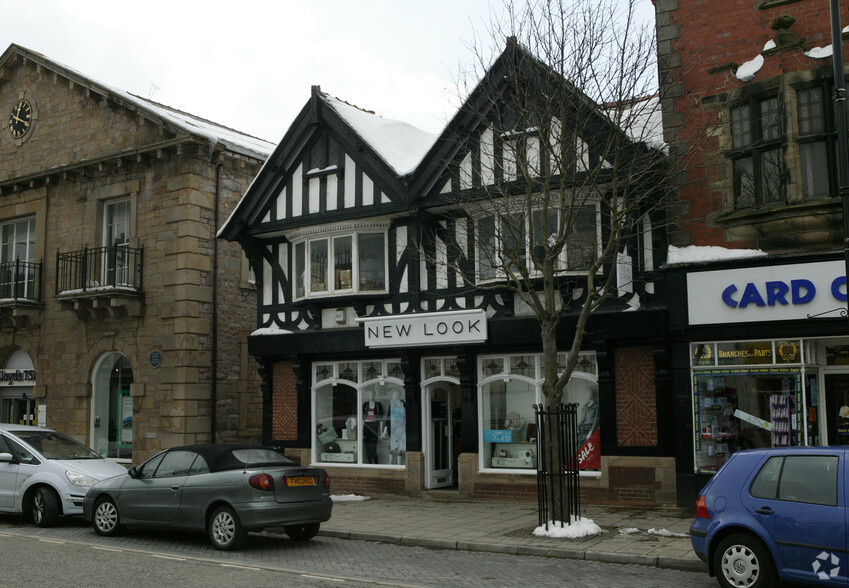 2 High St, Mold for rent - Primary Photo - Image 1 of 3