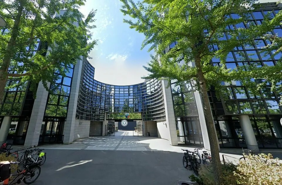Location Bureaux 118 m² à 1 791 m² - Photo 1