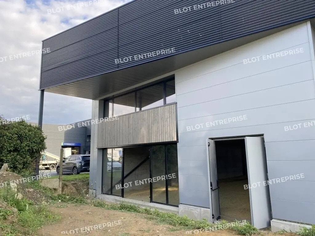 Vente Commerce 600 m² - Photo 1