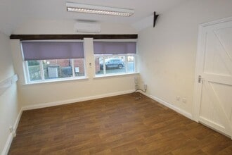 Castle Ashby, Cogenhoe to rent Interior Photo- Image 1 of 5