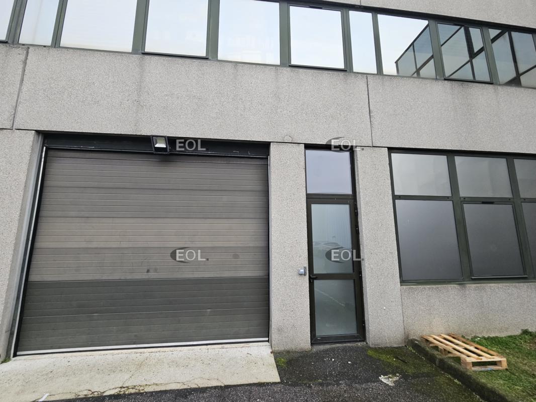 Industrial in Ivry-sur-Seine to rent Building Photo- Image 1 of 14
