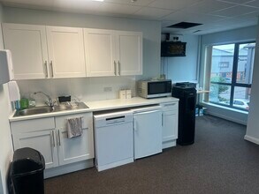 Dittons Rd, Polegate to rent Interior Photo- Image 2 of 12