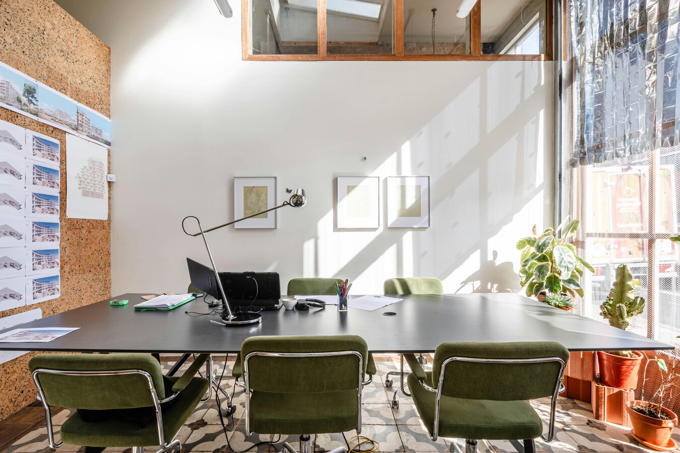 493-495 Hackney Rd, London, LND E2 9ED - Unit 493-495 -  - Interior Photo - Image 2 of 14