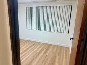 187 E Wilbur Rd, Thousand Oaks, CA to rent Interior Photo- Image 2 of 4