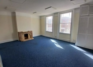 81-83 High St, Poole to rent Interior Photo- Image 2 of 7