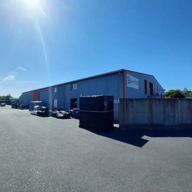Location Entrepôt 1 014 m² - Photo 1