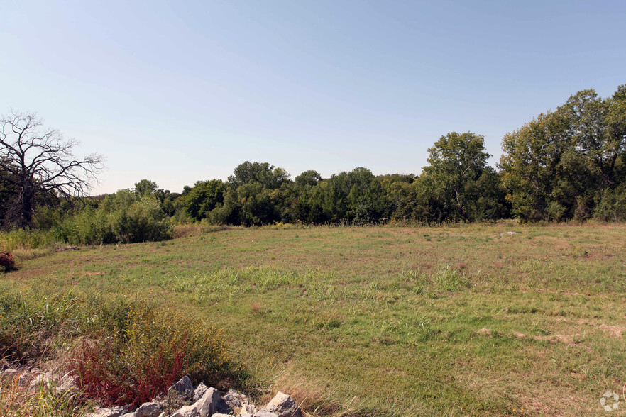 3612 E 2nd St, Edmond, OK for sale - Primary Photo - Image 1 of 1