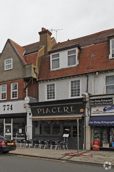 772 Finchley Rd, London for sale - Primary Photo - Image 1 of 7