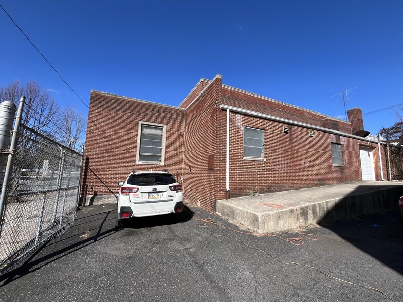 307 E Airy St, Norristown, PA for sale - Building Photo - Image 2 of 13