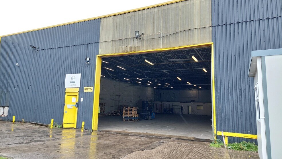 Withey Duffryn Ct, Ystrad Mynach to rent - Building Photo - Image 2 of 6