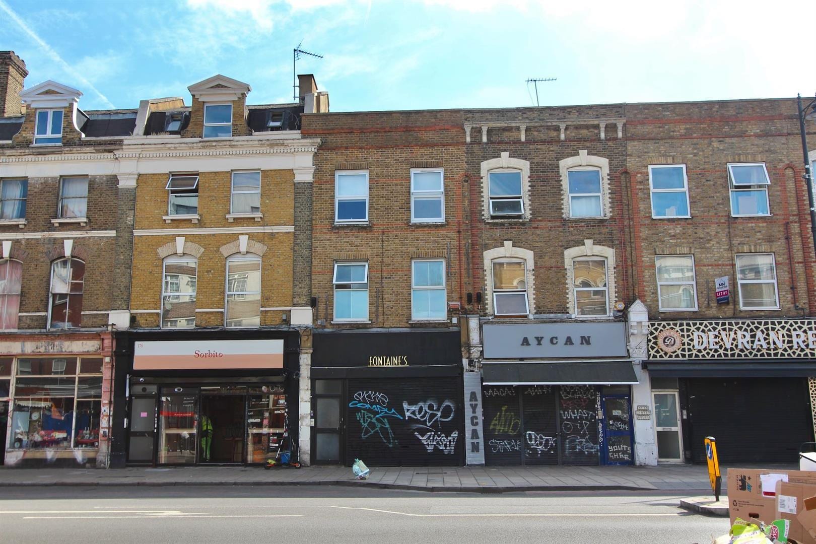 176 Stoke Newington Rd, London to rent Primary Photo- Image 1 of 2