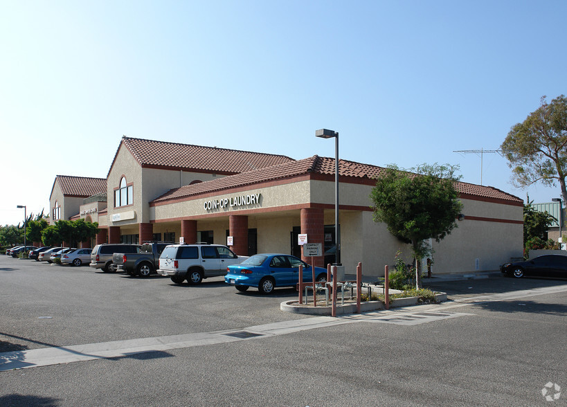 2362 N Oxnard Blvd, Oxnard, CA for rent - Building Photo - Image 1 of 3