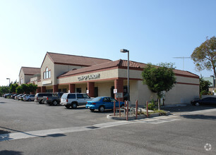 2362 N Oxnard Blvd, Oxnard, CA for rent Building Photo- Image 1 of 4