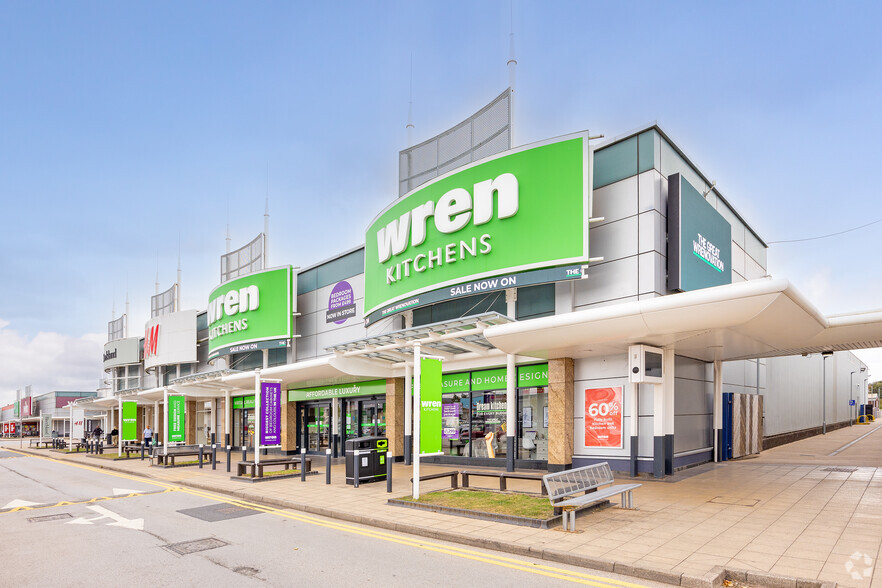 Stadium Way, Rotherham to rent - Building Photo - Image 2 of 4