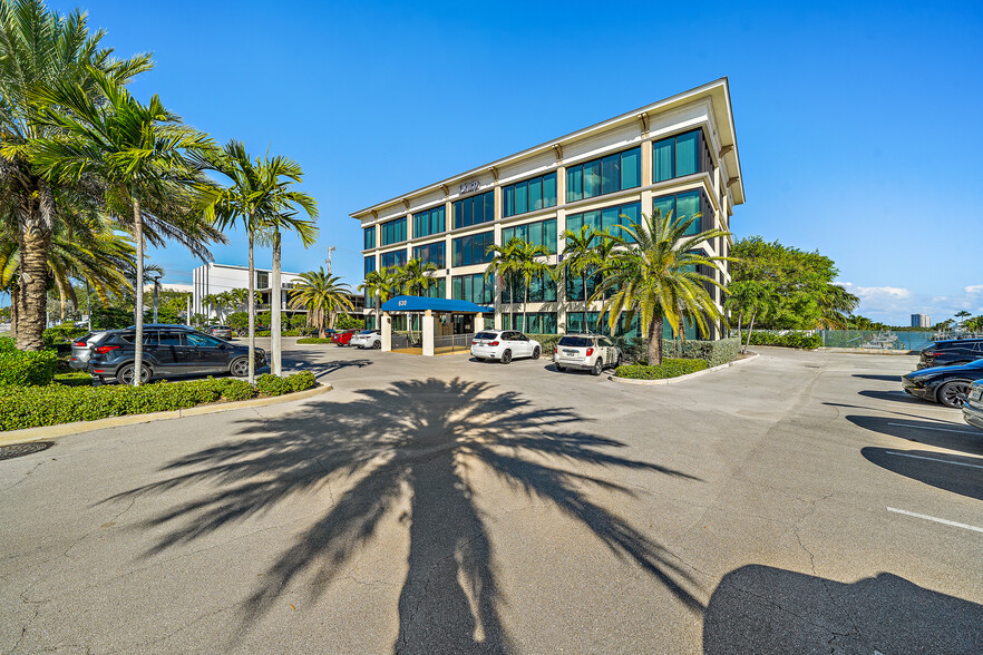 630 US Highway 1, North Palm Beach, FL for rent - Building Photo - Image 3 of 7