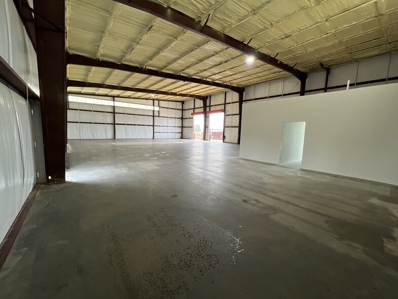 16277 North Fwy, Houston, TX for sale - Building Photo - Image 3 of 18