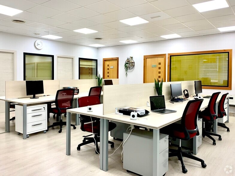 Calle Ronda de Poniente, 7, Torrejón de Ardoz, Madrid to rent - Interior Photo - Image 1 of 1