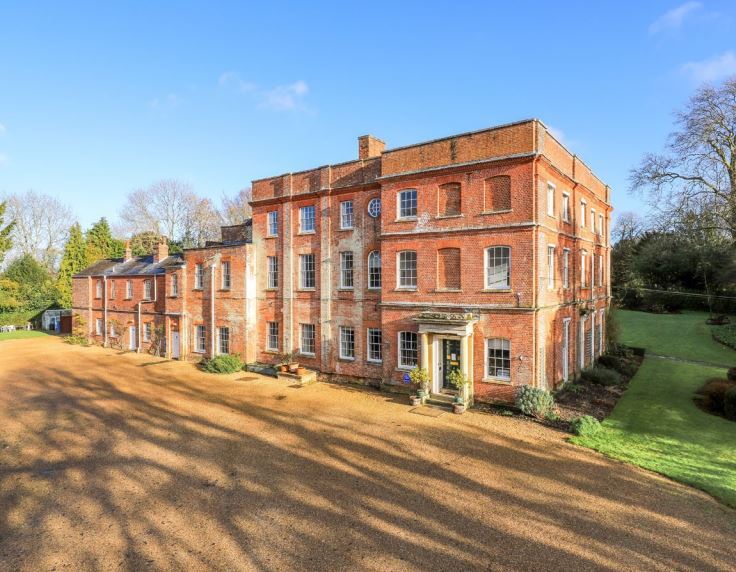 Old Alresford Pl, Alresford for sale Primary Photo- Image 1 of 1