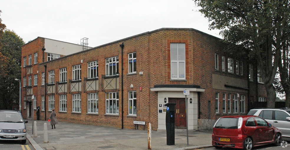 94-100 Silver St, Enfield to rent - Building Photo - Image 2 of 7