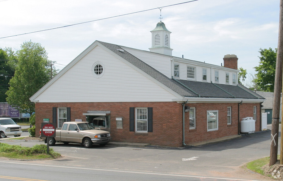 376 Main St, Durham, CT for rent - Building Photo - Image 3 of 3