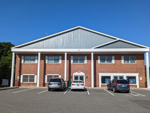 6515 Main St, Trumbull, CT for rent Building Photo- Image 2 of 7