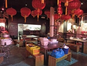 Retail in Barcelona, Barcelona to rent Interior Photo- Image 2 of 9