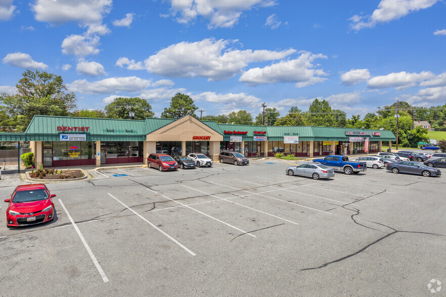 10800-10820 Rhode Island Ave, Beltsville, MD for rent - Building Photo - Image 3 of 8