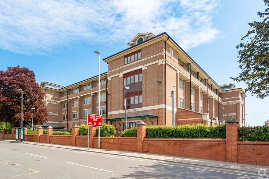 Southgate St, Gloucester to rent - Building Photo - Image 1 of 8