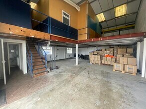 Burial Ground Ln, Maidstone to rent Interior Photo- Image 2 of 2