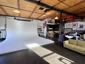209 Kalamath St, Denver, CO to rent Interior Photo- Image 1 of 28