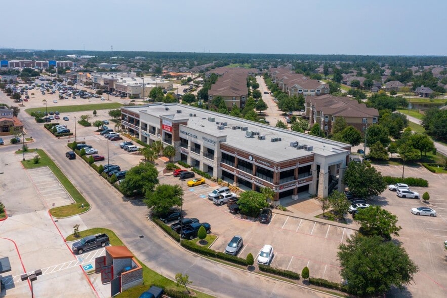 9701 N Sam Houston Pky, Humble, TX for rent - Building Photo - Image 3 of 30