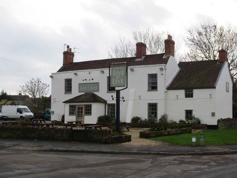 Clyde Rd, Frampton Cotterell, Frampton Cotterell for sale - Primary Photo - Image 1 of 1