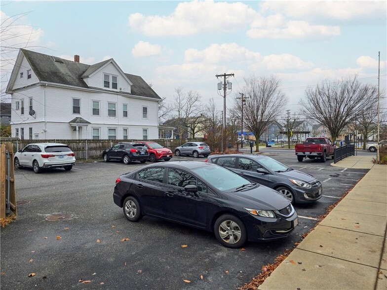 210 West Ave, Pawtucket, RI for sale - Building Photo - Image 3 of 28