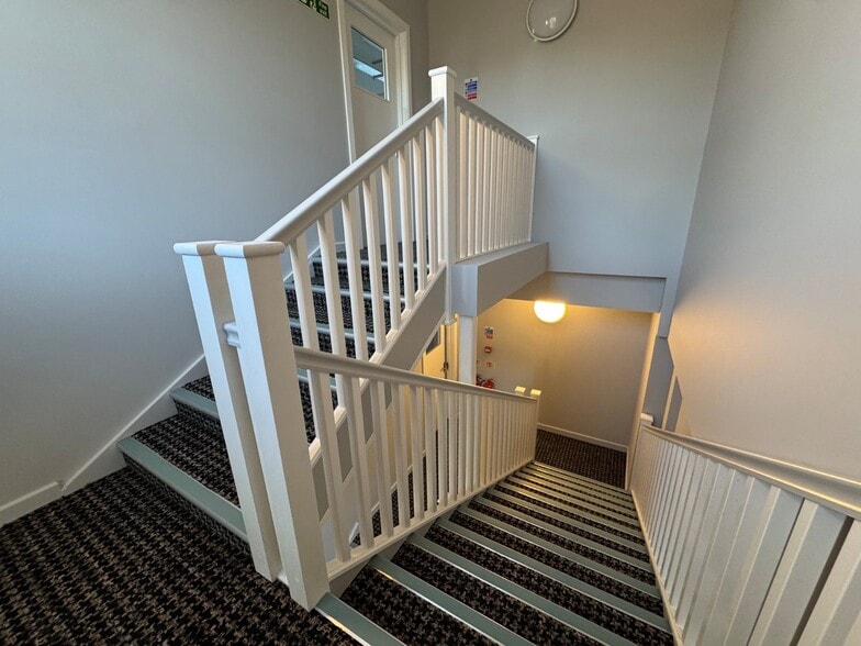 Bath Pl, Worthing to rent - Interior Photo - Image 3 of 11
