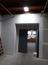 4223 W Lake St, Chicago, IL to rent Interior Photo- Image 2 of 3