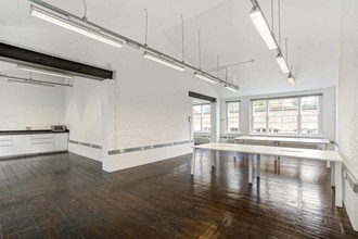 1-2 Sycamore St, London to rent Interior Photo- Image 1 of 1